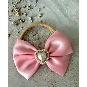 Baby Girl Pink‎ Satin Bow Headband Pearl Heart Embellishment Toddler Accessory